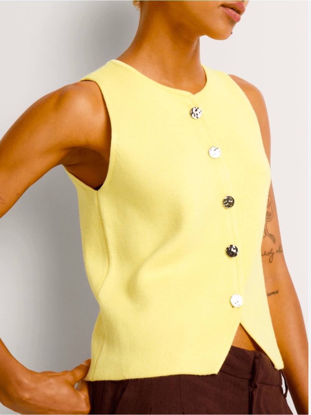 Sleeveless Yellow Button-Front Knit Vest Tank Top S